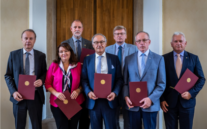 Key agreement signed at Charles University