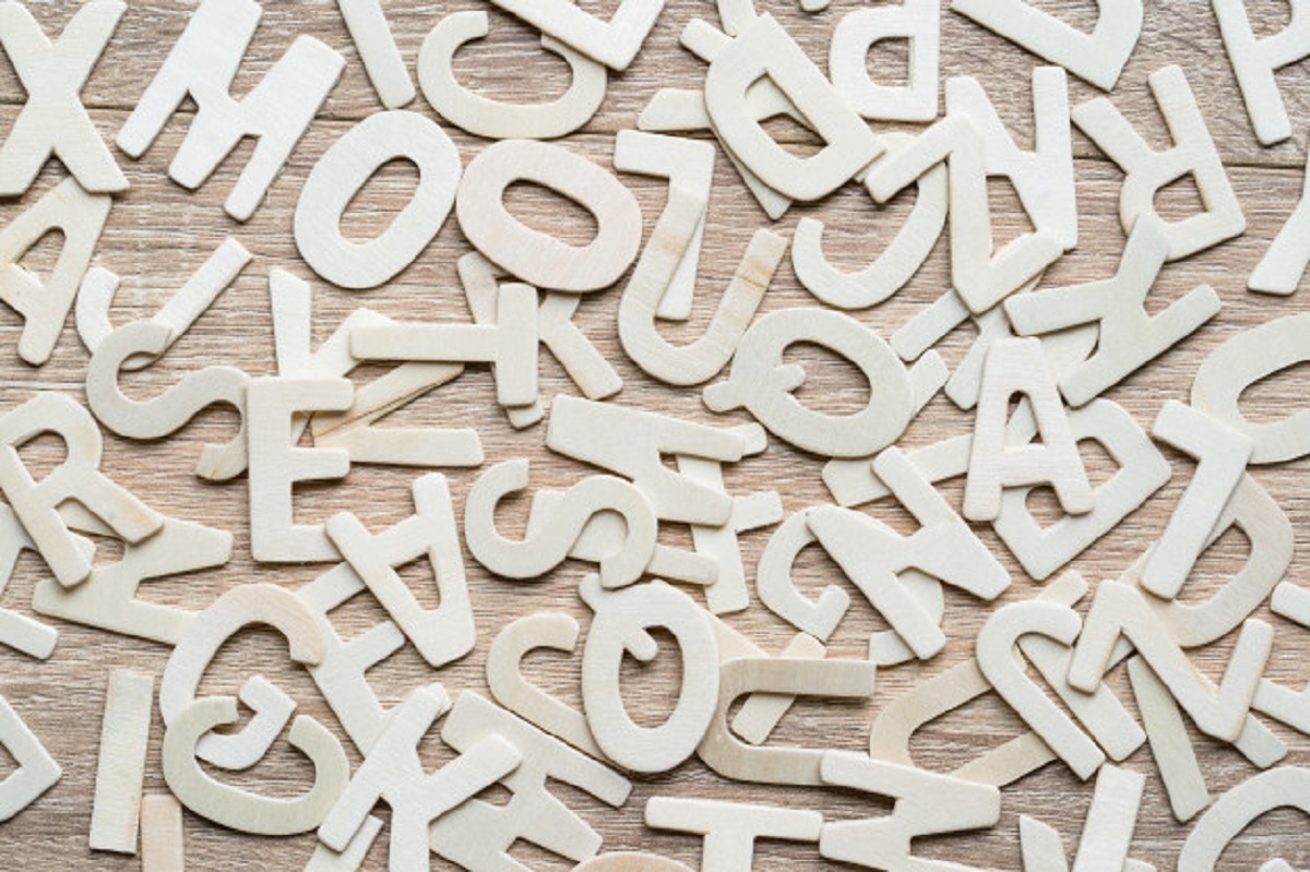 abc-wooden-background_41929-786