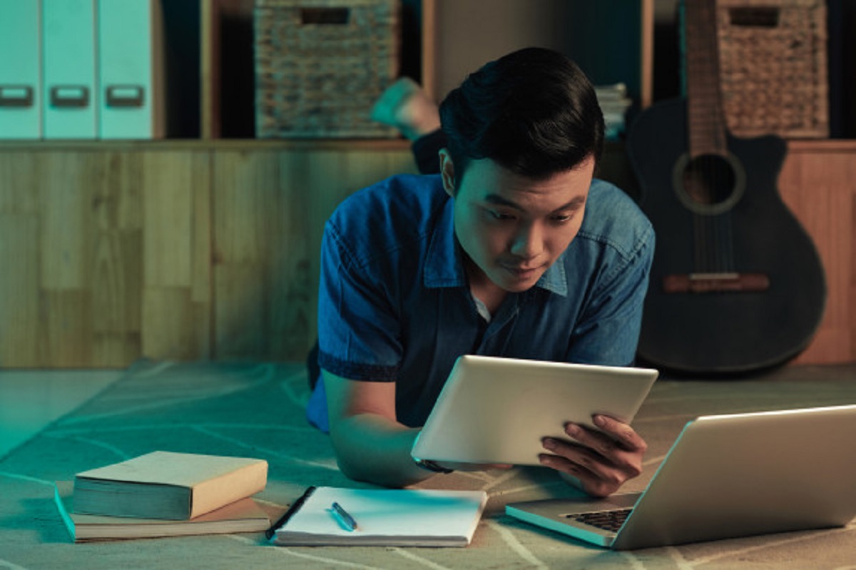 young-man-studying-tomorrow-class_1098-21580