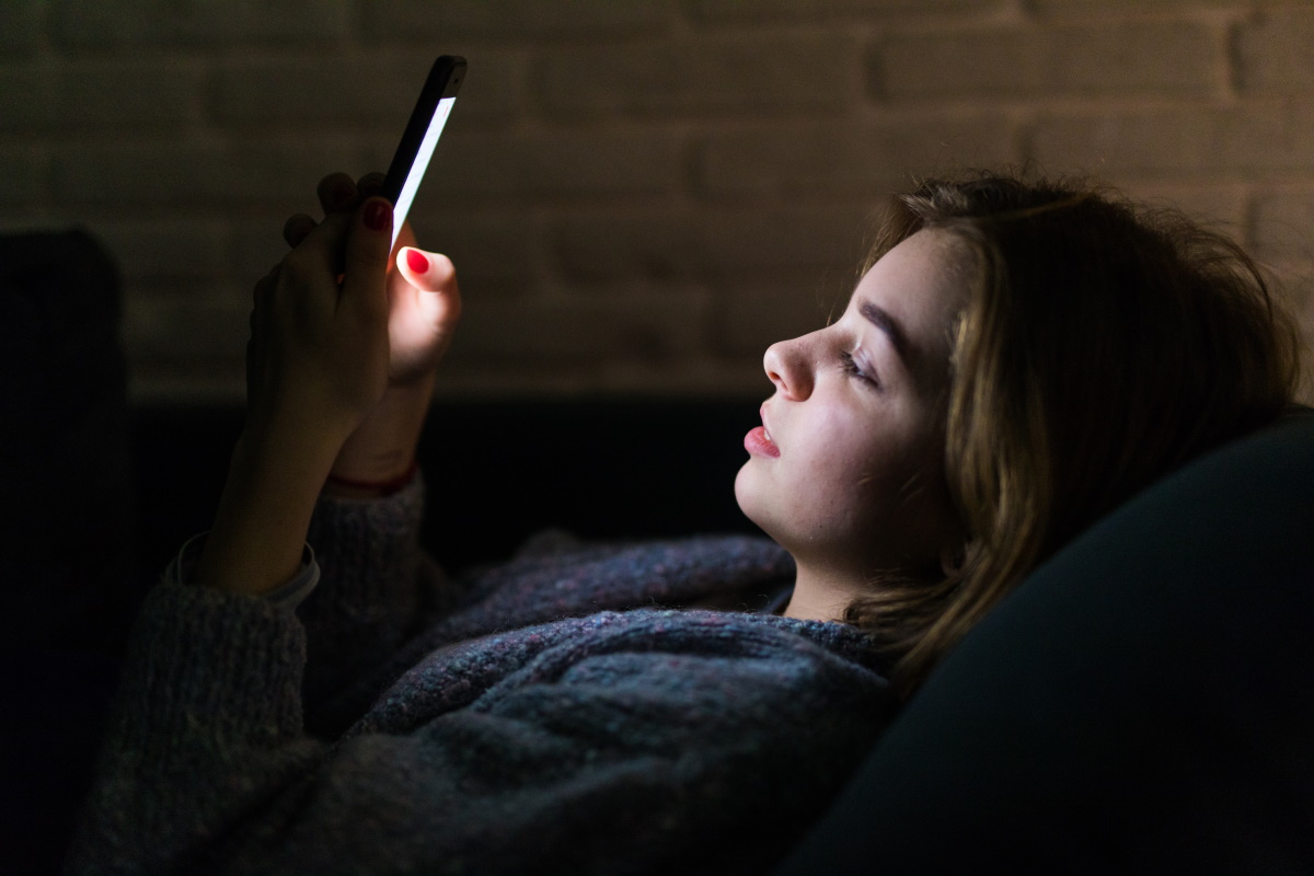 závislost na mobilním telefonu