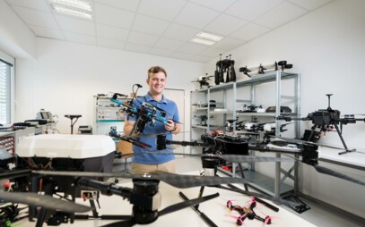 Od skript k autonomnímu letu: Jakub Prvý o studiu, dronech a vedení studentského týmu
