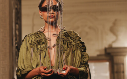 Na filmových Karlových Varech představí svůj model inspirovaný letní loukou