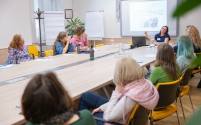 Profesory a studenty napříč Evropou propojila Jarní škola sociální práce. Hostila ji Fakulta sociální studií OU, už po sedmnácté