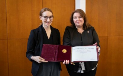 Erin Carson převzala pamětní medaili UK