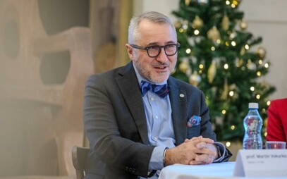 Simulační medicína hraje klíčovou roli ve výchově budoucích lékařů. Jsou ale finance na ni dostatečné?