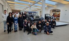 Zahraniční studenti absolvovali exkurzi do Škoda Auto v Mladé Boleslavi