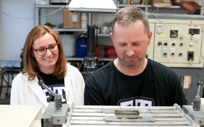 Na Fakultě technologické UTB vzniká elastomer, který odolá radiaci, oleji i extrémním teplotám. Pomůže zvýšit bezpečnost jaderných elektráren.