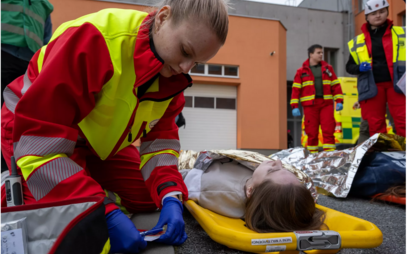 Vysokoškoláci záchranáři nacvičovali zásah u události s hromadným postižením osob