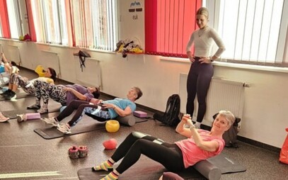 Fakulta pedagogická pomáhá onkologickým pacientům, cvičí s nimi i studenti