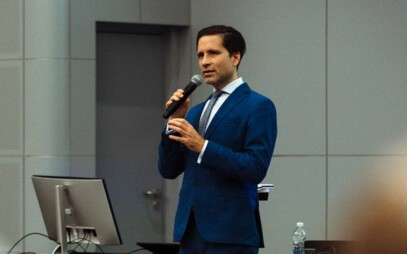 Lukáš Kovanda zaplnil aulu do posledního místa