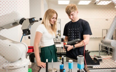 VUT otevírá přihlášky a ukazuje, že může být začátkem úspěšné kariéry!