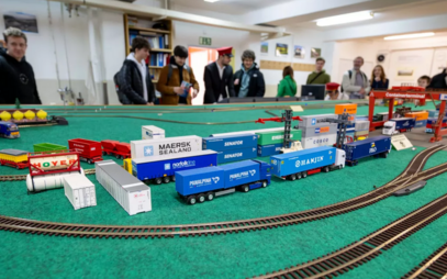 Den otevřených dveří na Dopravní fakultě přilákal stovky návštěvníků