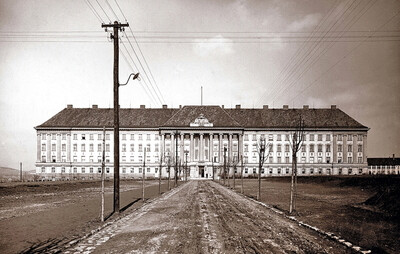 První profesoři zemědělské univerzity spali na slamnících a bydleli v kabinetech