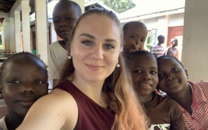 „Poznala jsem, jak se sociální práce liší v jiných zemích,“ popisuje dobrovolnickou činnost v Keni studentka Veronika Sikorová