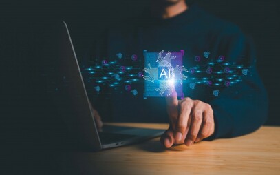 Umělá inteligence (AI) ve službách strategického řízení