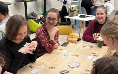 Deskové hry ovládly pedagogickou fakultu. Přijďte si zahrát i vy