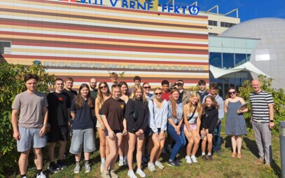 Osmnáct amerických studentů poznávalo VUT i Brno