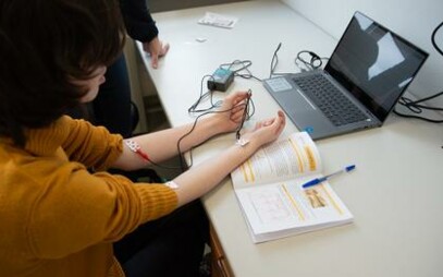 Otevřené laboratoře katedry fyziky aneb fyzika hrou!