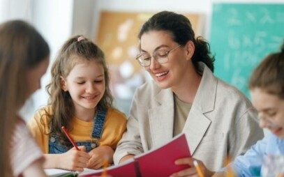 Školy mají větší zájem o sociální pedagogy