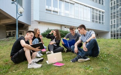 Pojď studovat na ECON MUNI! Naučíme tě orientovat se ve světě financí i podniků