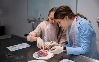 Den s medicínou oslavil desátý běh tématem patologie