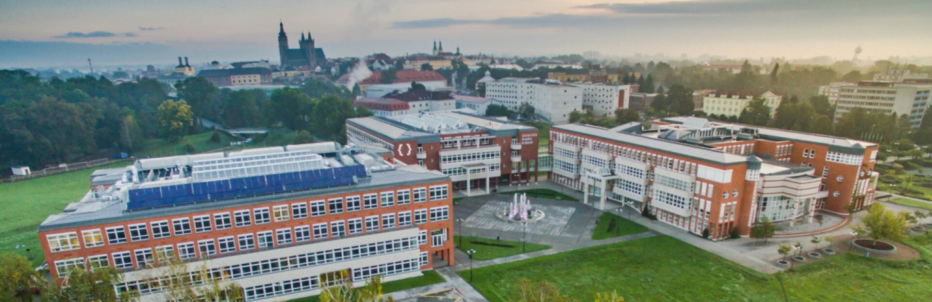Univerzita Hradec Králové (UHK)