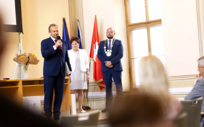 Město Pardubice udělilo medaile trojici akademiků UPCE