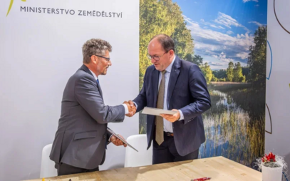 Rektor JU Pavel Kozák a ministr zemědělství Marek Výborný podepsali klíčové partnerství