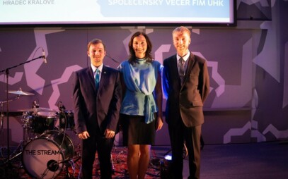 Děkanka předala ocenění Učitel a Student roku 2025