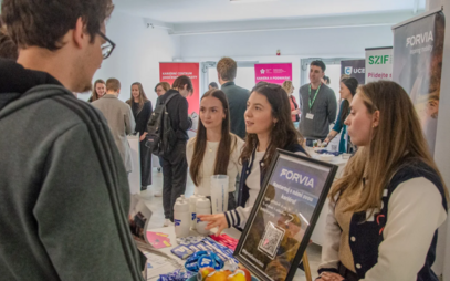 JOB DAY na Jihočeské univerzitě propojil studenty s praxí