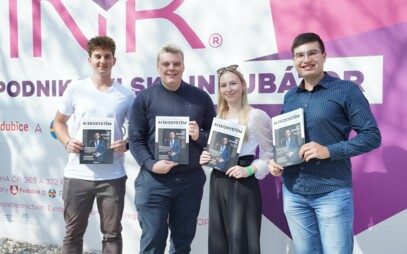 Z Hradce až do světa AI. Studenti FIM UHK slaví úspěch v talentovém programu