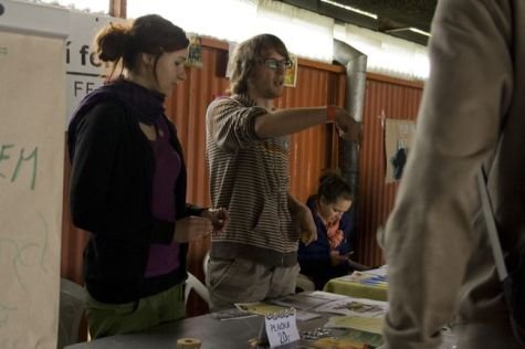 Na ochozu zatím prezentovaly svou činnost místní studentské organizace.