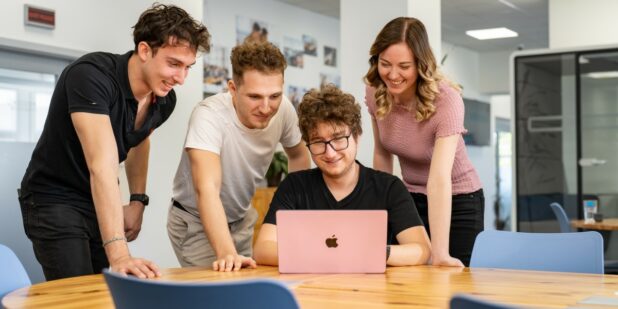 Přihlášky do Unicorn University stále běží