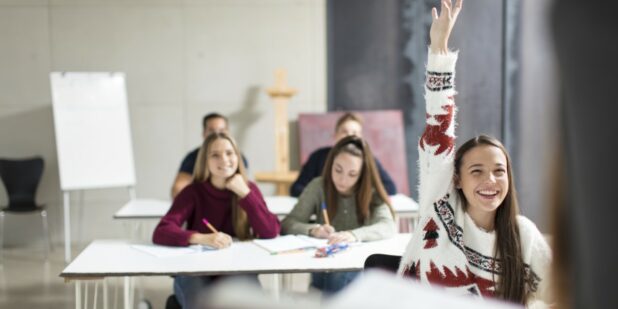 Střední i vysoká škola najednou