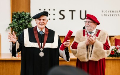 STU udelila titul Dr. h. c. nositeľovi Nobelovej ceny profesorovi Danovi Shechtmanovi