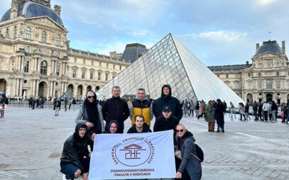 Univerzitní športovci z PHF na veľvyslanectve a na svetovej súťaži v Paríži