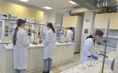 Inovované laboratórium na Katedre chémie