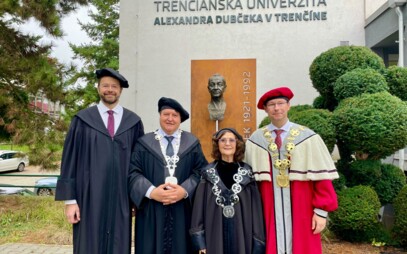 Udelili sme čestné tituly dvom svetovo uznávaným vedcom