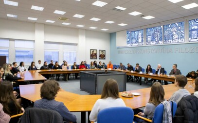 Veľvyslanci Francúzska a Nemecka navštívili UKF