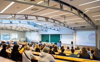 Docent Gábor Pintes bude opäť dekanom PF UKF