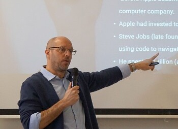 Prednáška Ken Schultz