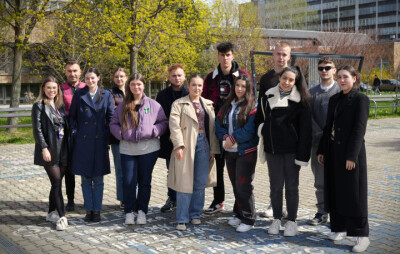 Stredoškoláci opäť na NHF cez projekt MiniErasmus