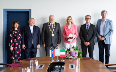 Pokračovanie výučby taliančiny na UKF podporovala velvyslankyňa Talianska