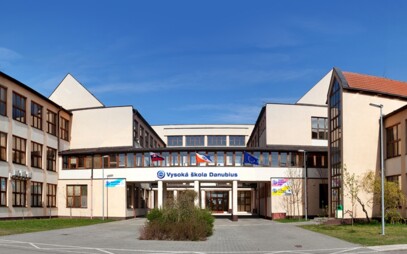 Fakulta sociálnych štúdií