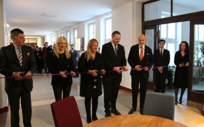 Slávnostné otvorenie Alumni zóny – oddychového priestoru pre študentov